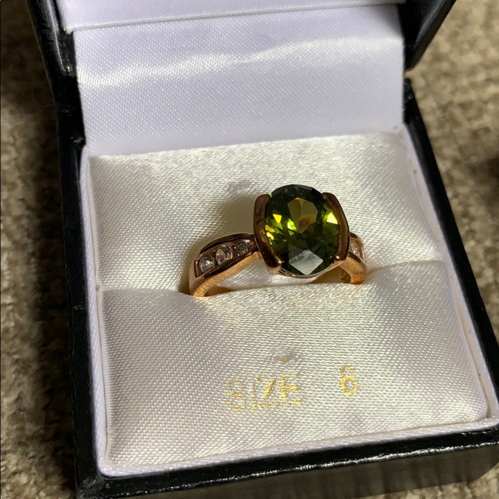 💍Kim Rodgers ring size 6 gold band💍 EUC